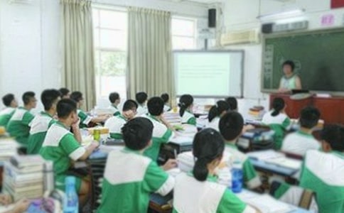 百尺竿头，更进一步——小学新学期标语